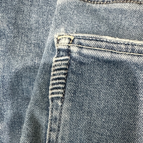 PAIGE Hoxton Slim Women's Distressed Lt Blue Cropped Frayed Jeans 29 See Details - Picture 10 of 14